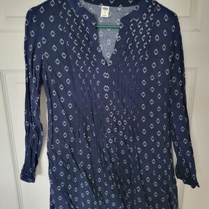 Old Navy Navy Diamond-Print Pintuck Tunic